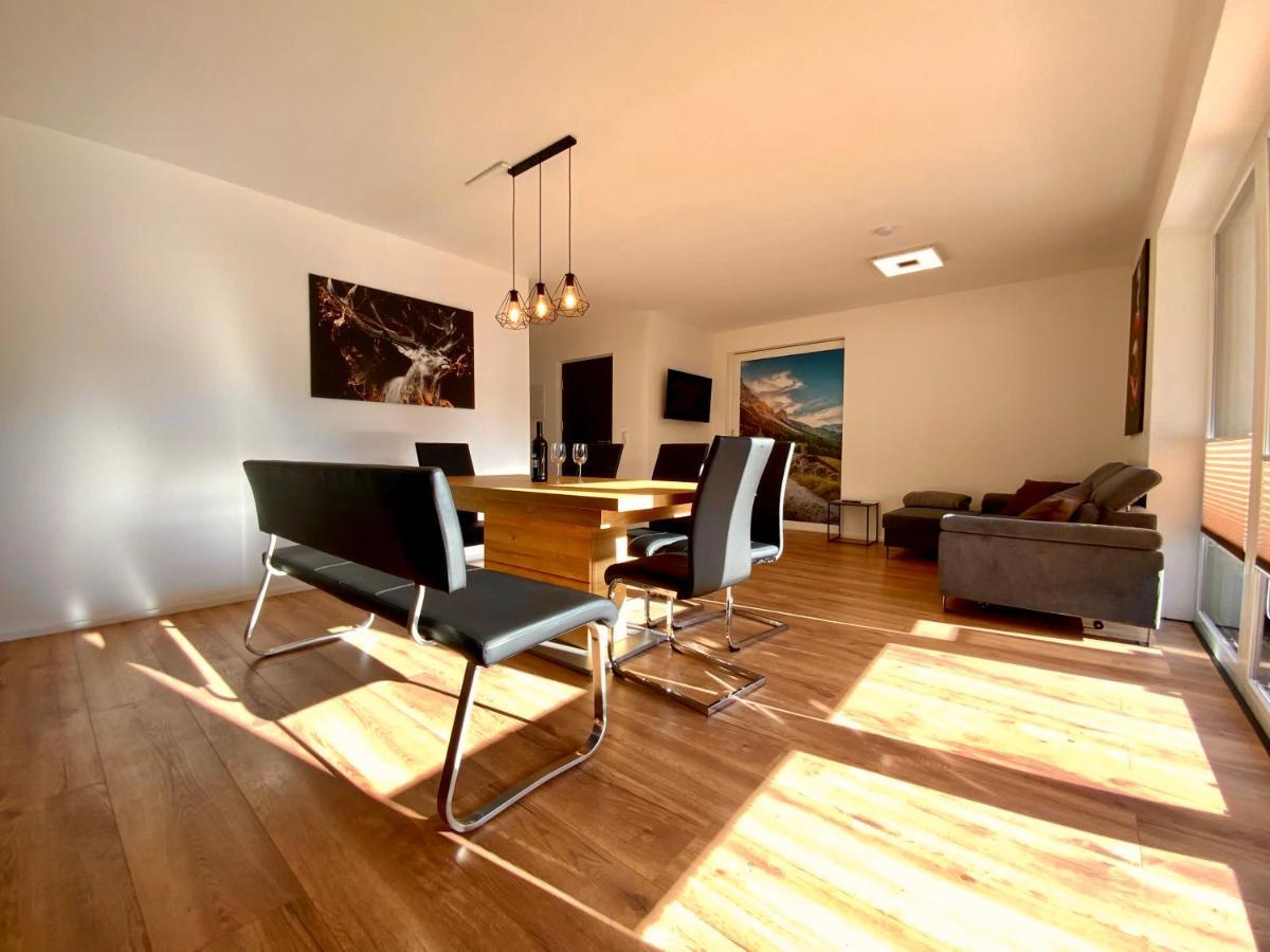 Deluxefort Fuer 10 Gaeste Mit Eigenem Whirlpool Und Fasssauna Imst Exterior photo